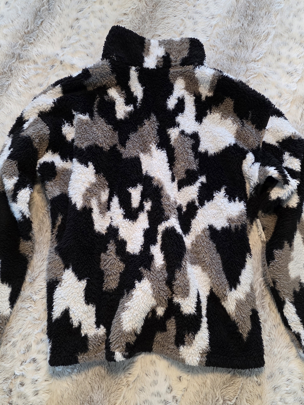 Eddie Bauer Sherpa Half-Zip Pullover - Black, White & Gray XL - Picture 2 of 4